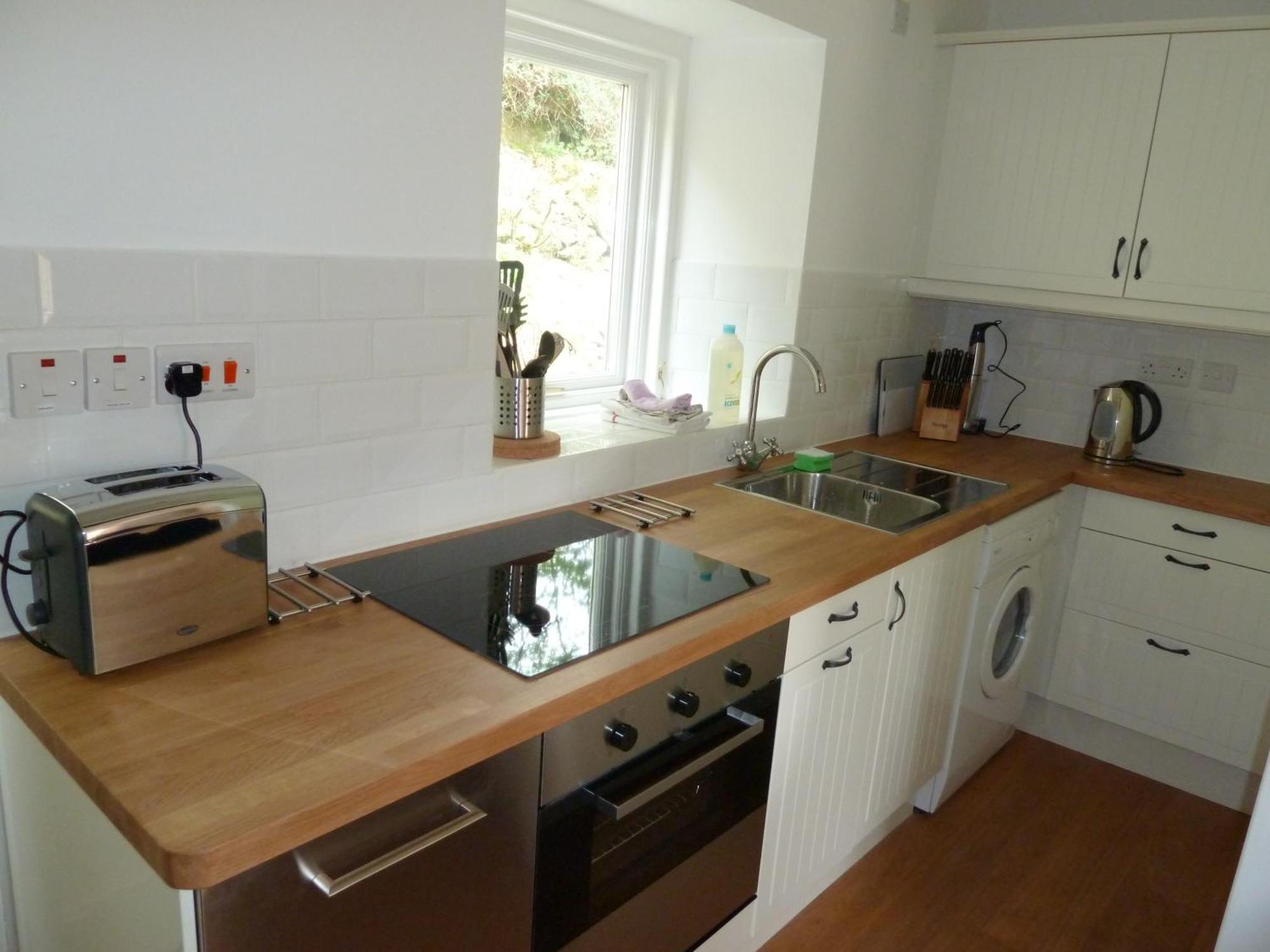 Bronfelin & Troed-Y-Rhiw Holiday Cottage Лланвртид-Уэлс Экстерьер фото