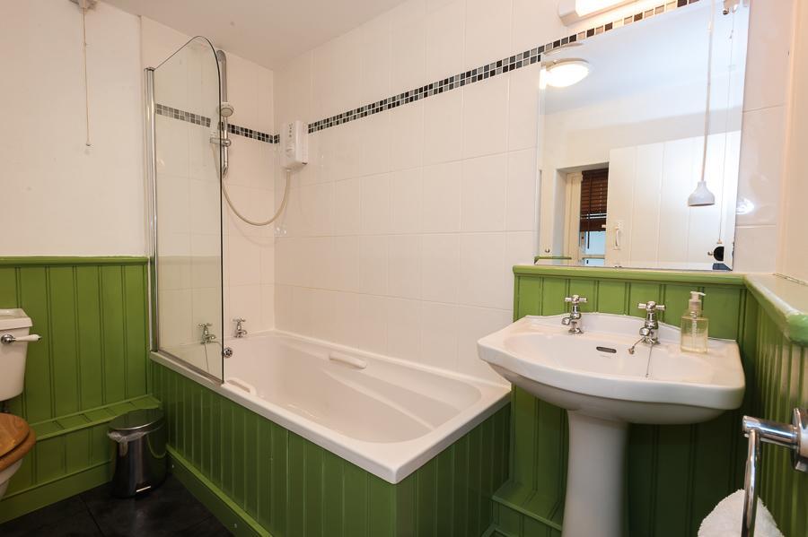 Bronfelin & Troed-Y-Rhiw Holiday Cottage Лланвртид-Уэлс Экстерьер фото