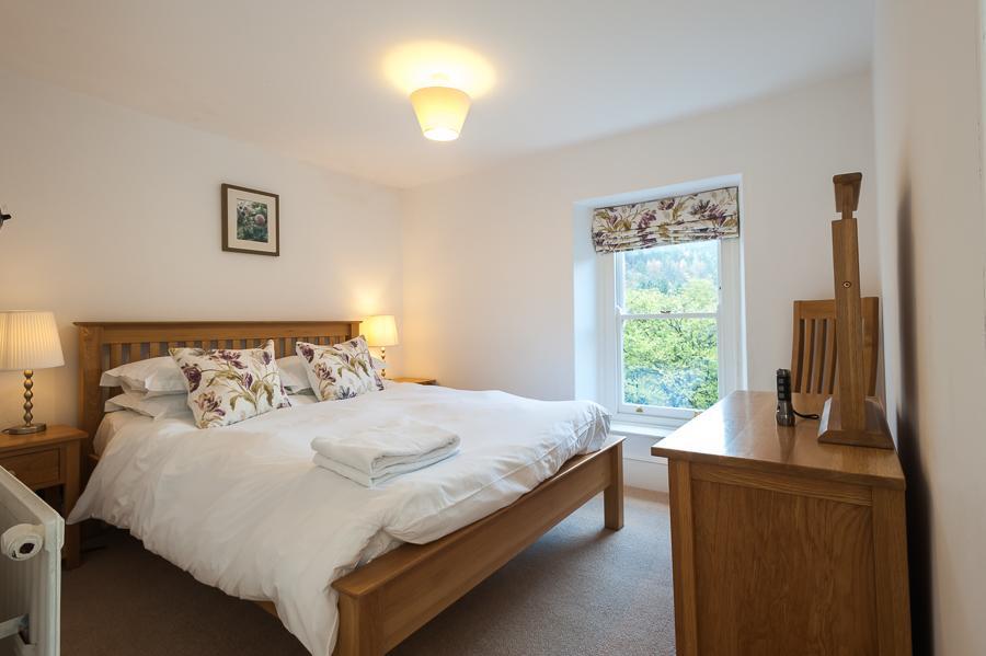Bronfelin & Troed-Y-Rhiw Holiday Cottage Лланвртид-Уэлс Экстерьер фото