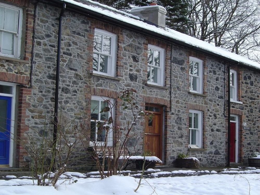Bronfelin & Troed-Y-Rhiw Holiday Cottage Лланвртид-Уэлс Экстерьер фото